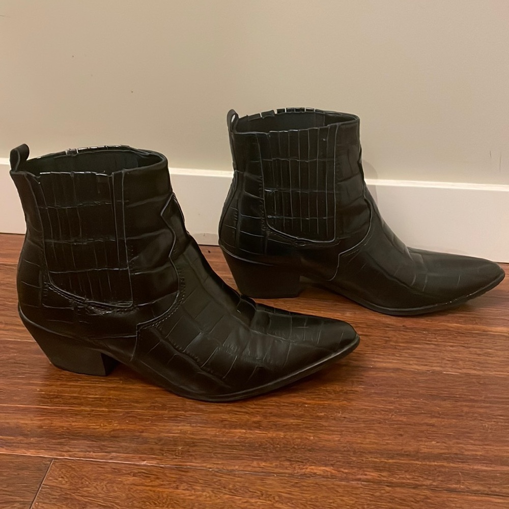 Chase and Chloe | Size 8 Bootie